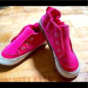 Robeez 0-6 month soft sole shoes
